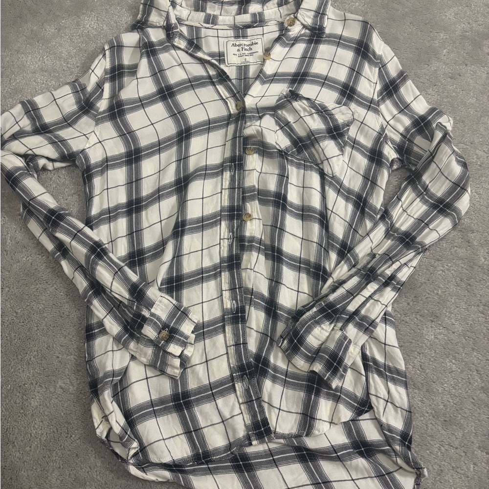 Abercrombie & Fitch Plaid Button Down Shirt